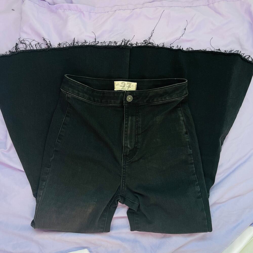 Free people super flared black denim jeans Mint condition